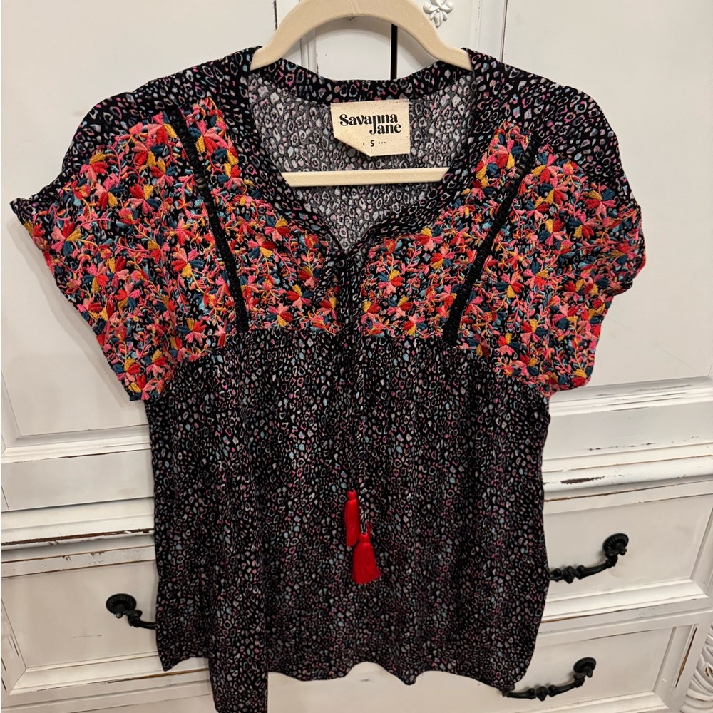 Women’s size small Savanna Jane top